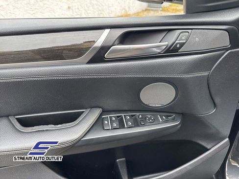 Used 2017 BMW X4 xDrive28i image 15