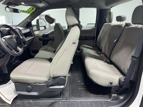 Used 2022 Ford F250 XL w/ Power Equipment Group AWD/4WD image 17