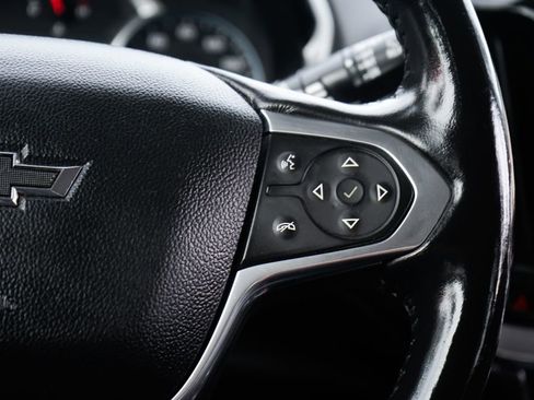 Used 2020 Chevrolet Traverse RS FWD image 26