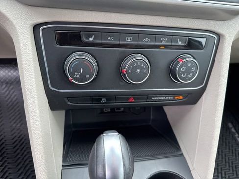 Used 2018 Volkswagen Atlas SE AWD/4WD image 35