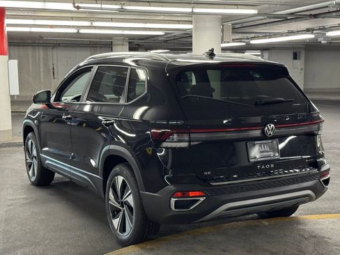 New 2025 Volkswagen Taos SE image 5