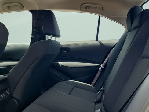 Used 2025 Toyota Corolla LE FWD image 10