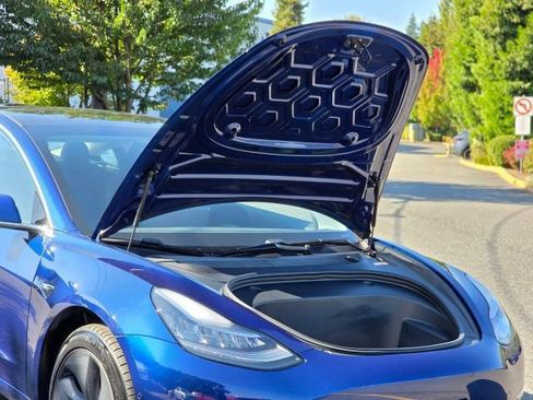 Used 2020 Tesla Model 3 Standard Range Plus image 36