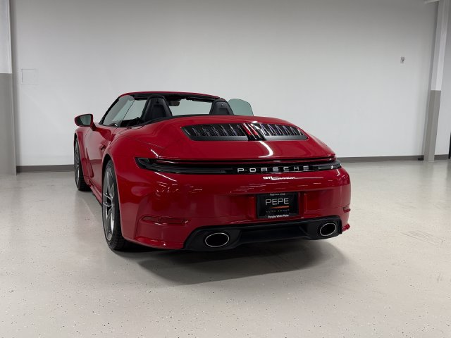 Certified 2026 Porsche 911 Carrera RWD image 3