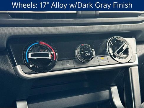 Certified 2022 Kia Seltos LX image 18