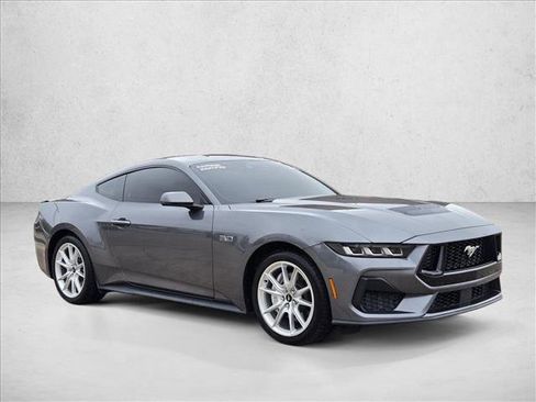 Used 2024 Ford Mustang GT Premium image 3