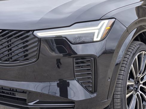 New 2026 Volvo XC90 B6 Ultra w/ Protection Package Premier image 10