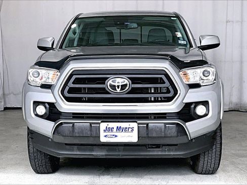 Used 2022 Toyota Tacoma SR5 image 3