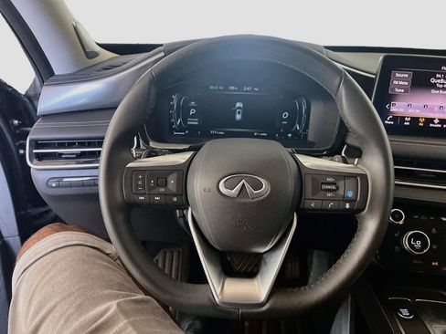 Used 2025 INFINITI QX60 Luxe FWD image 11