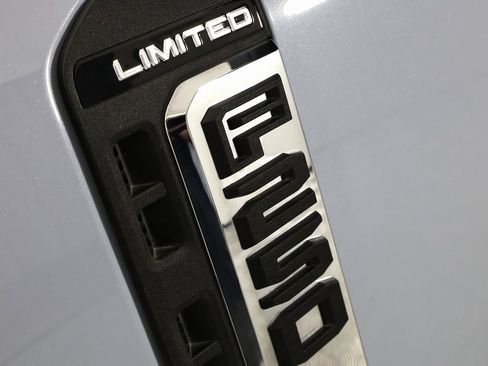 Used 2024 Ford F250 Limited w/ FX4 Off-Road Package image 61