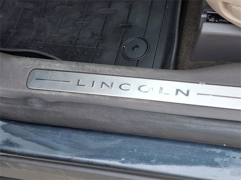 Used 2022 Lincoln Corsair Reserve w/ Elements Package image 15