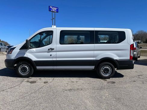 Used 2019 Ford Transit 150 XL image 7