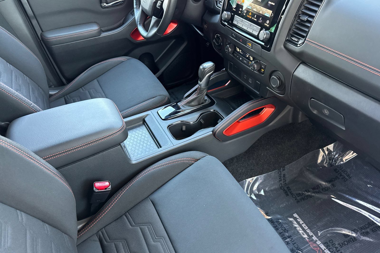 Used 2024 Nissan Frontier PRO-4X w/ Off-Road Protection Package AWD/4WD image 16