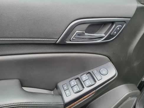 Used 2020 Chevrolet Tahoe 4WD w/ Remote Keyless Entry Package image 25