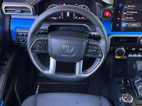 Used 2025 Toyota Tacoma 4x4 Double Cab image 16