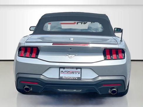 Used 2025 Ford Mustang Premium RWD image 6
