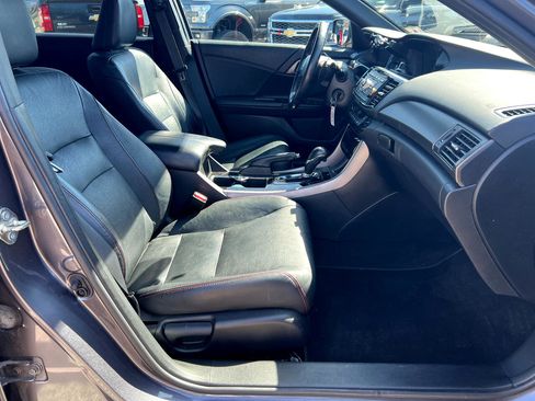 Used 2017 Honda Accord Sport Special Edition image 16