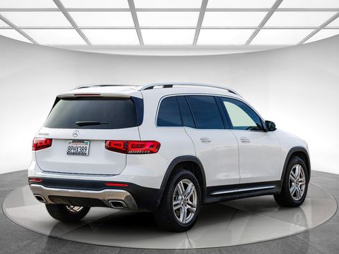 Used 2020 Mercedes-Benz GLB 250 GLB 250 image 3