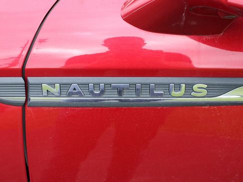Used 2020 Lincoln Nautilus Reserve FWD image 6