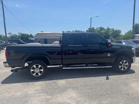 Used 2014 Ford F250 Lariat w/ Lariat Interior Package image 3