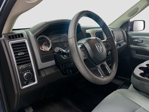 Used 2020 RAM 1500 Classic SLT AWD/4WD image 11