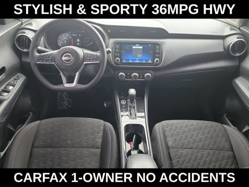 Used 2024 Nissan Kicks SV FWD image 11