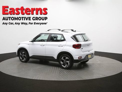 Used 2021 Hyundai Venue SEL FWD image 61