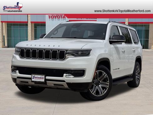 Used 2024 Jeep Wagoneer Series II w/ Flexible Seating Group image 1