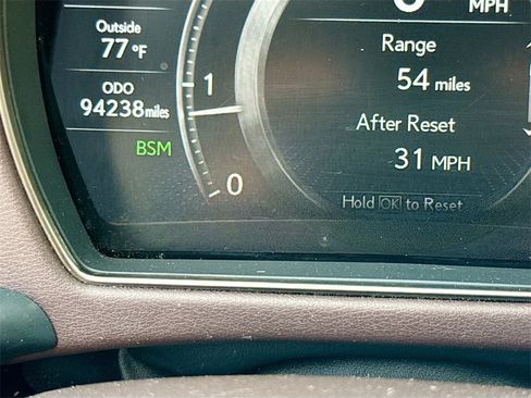 Used 2019 Lexus LS 500 w/ Accessory Package (Z2) image 13