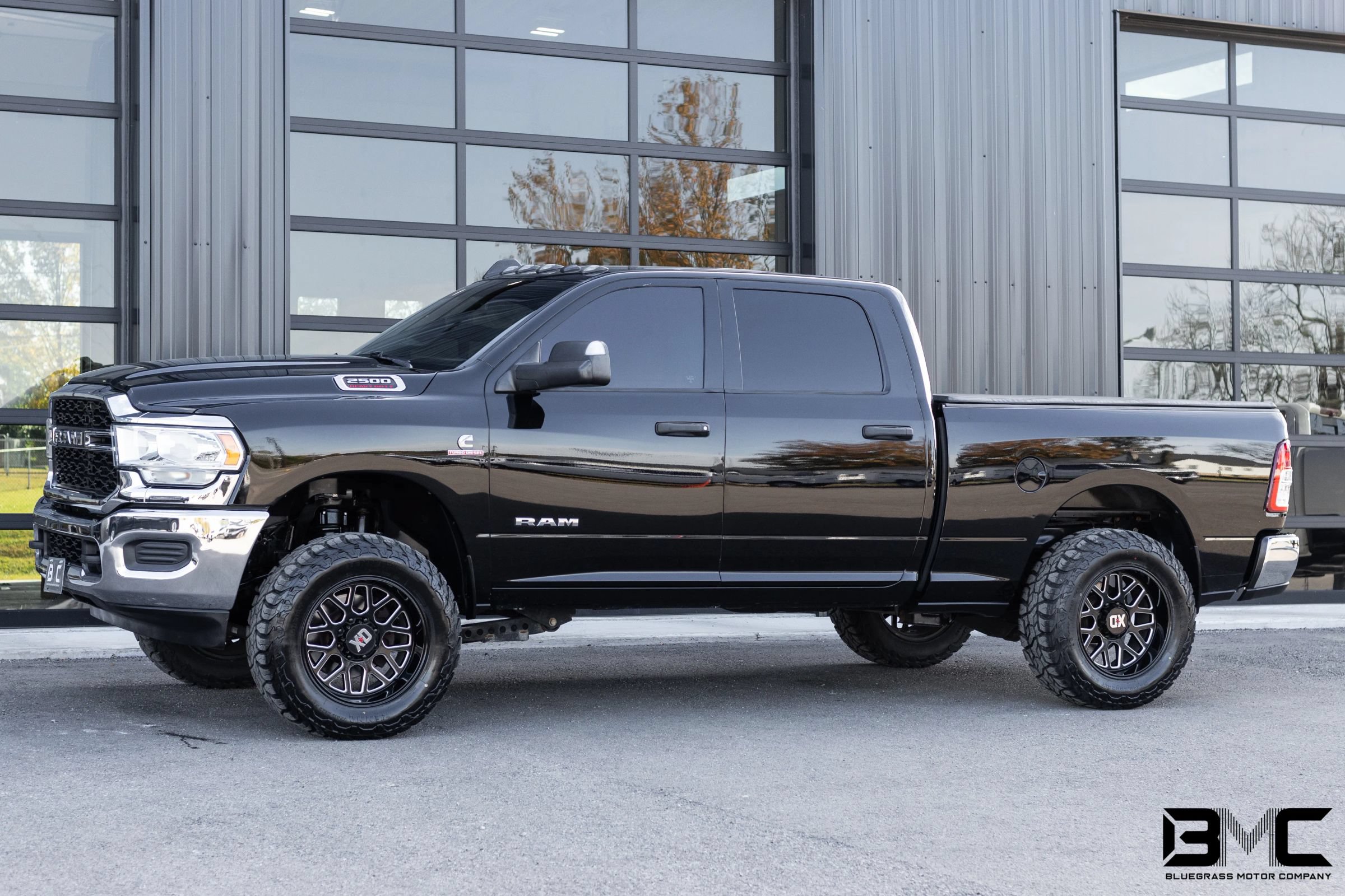 Used 2021 RAM 2500 Tradesman w/ Chrome Appearance Group AWD/4WD image 3
