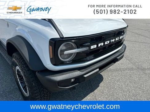 Used 2025 Ford Bronco Outer Banks w/ Sasquatch Package AWD/4WD image 13
