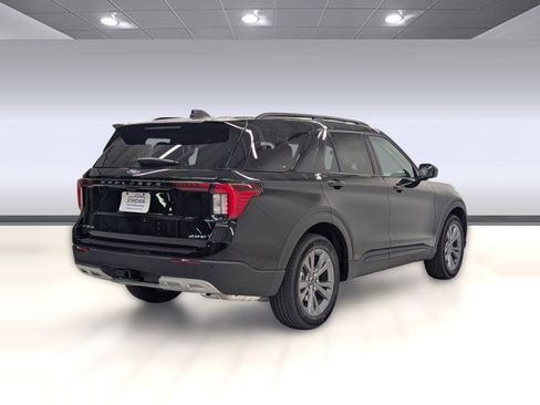 New 2026 Ford Explorer Active w/ Active Comfort Package image 7
