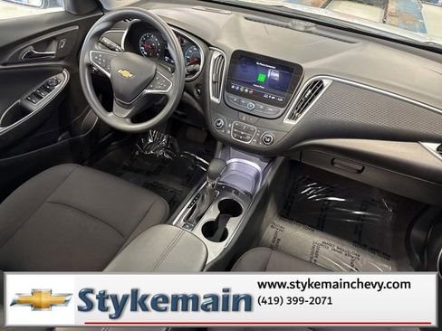 Used 2024 Chevrolet Malibu LT image 18