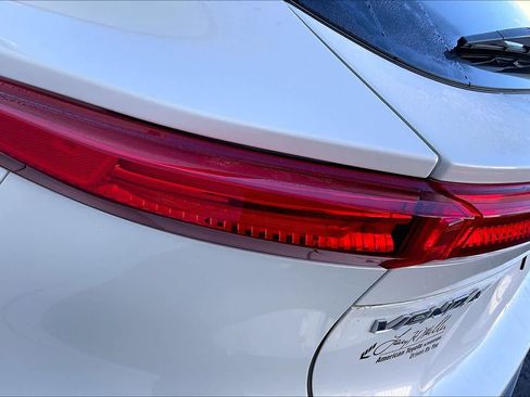 Used 2021 Toyota Venza LE image 28