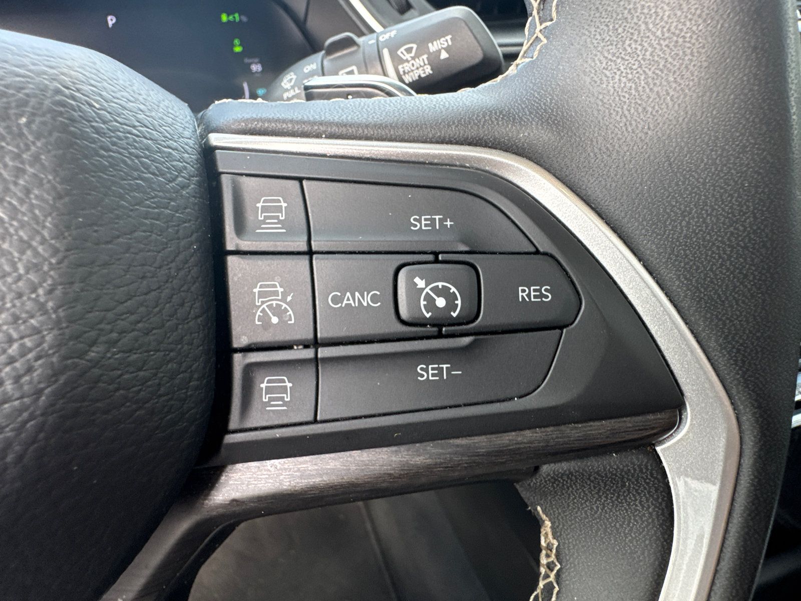 Used 2024 Jeep Grand Cherokee Limited 4xe AWD/4WD image 35