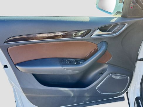 Used 2016 Audi Q3 2.0T Prestige w/ Prestige Package image 22