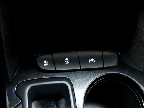 Used 2025 Chevrolet TrailBlazer LS FWD image 28