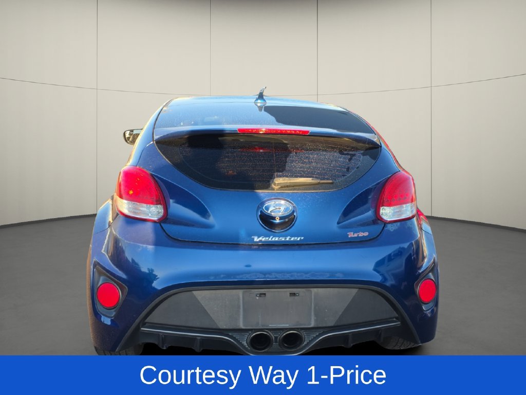 Used 2017 Hyundai Veloster Turbo FWD image 8