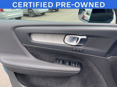 Certified 2024 Volvo XC40 B5 Core AWD/4WD image 11