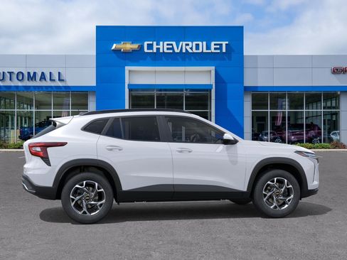New 2026 Chevrolet Trax LT w/ LT Convenience Package image 5