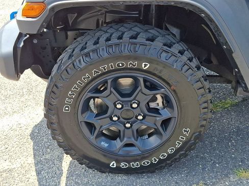 Used 2023 Jeep Wrangler Unlimited w/ Dual Top Group AWD/4WD image 29