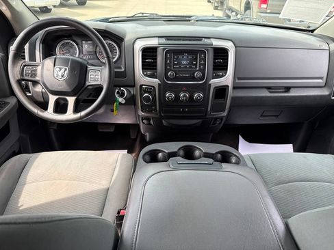 Used 2017 RAM 1500 Classic SLT AWD/4WD image 34