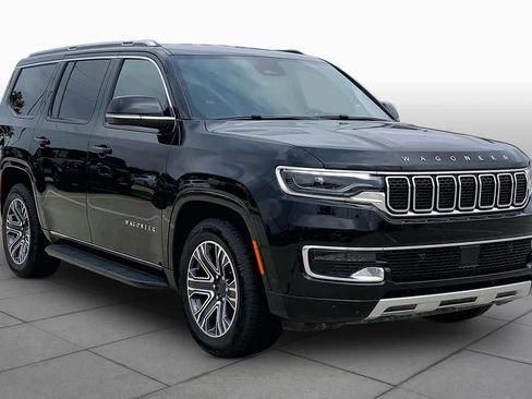 Used 2024 Jeep Wagoneer Series II w/ Flexible Seating Group AWD/4WD image 3