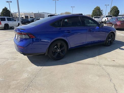 Used 2024 Honda Accord Sport image 4