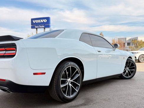 Used 2018 Dodge Challenger R/T Scat Pack image 16