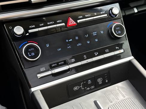 Used 2024 Hyundai Santa Fe XRT AWD/4WD image 27