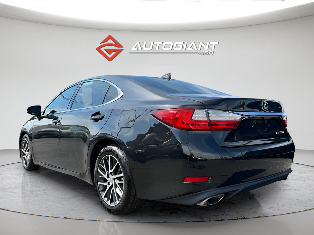 Used 2016 Lexus ES 350 w/ Navigation System Package FWD image 5