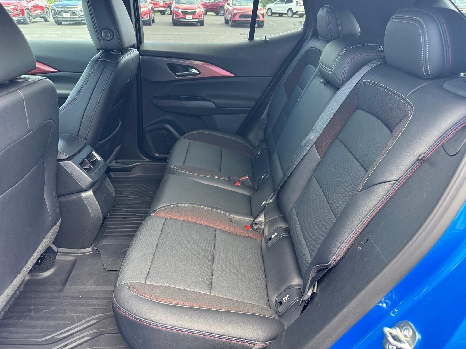 Used 2026 Chevrolet Equinox EV RS AWD/4WD image 6