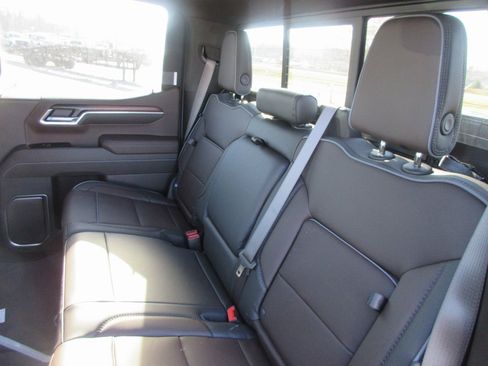 New 2026 GMC Sierra 1500 Denali w/ Denali Reserve Package image 15