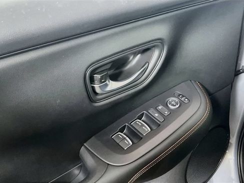 Certified 2025 Honda HR-V Sport image 15